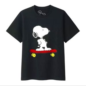 KAWS x Uniqlo x Peanuts Snoopy Skateboarding Tee